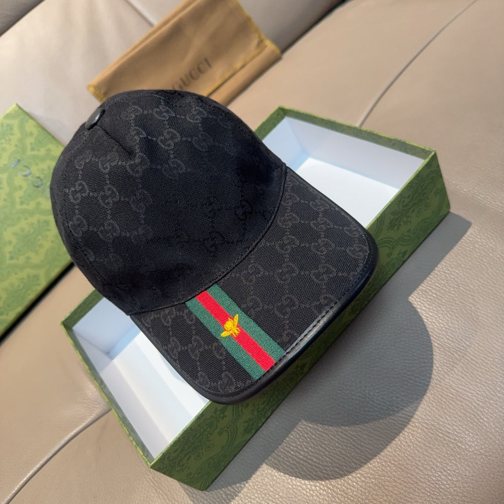 Black Gucci baseball cap with GG jacquard and Web stripe with gold bee patch