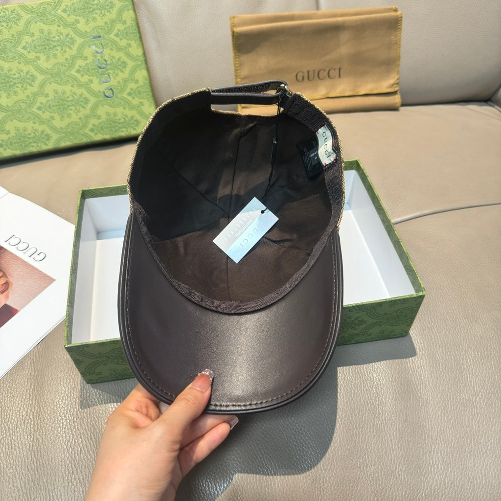 Gucci cap interior view: black cap with adjustable strap and lining