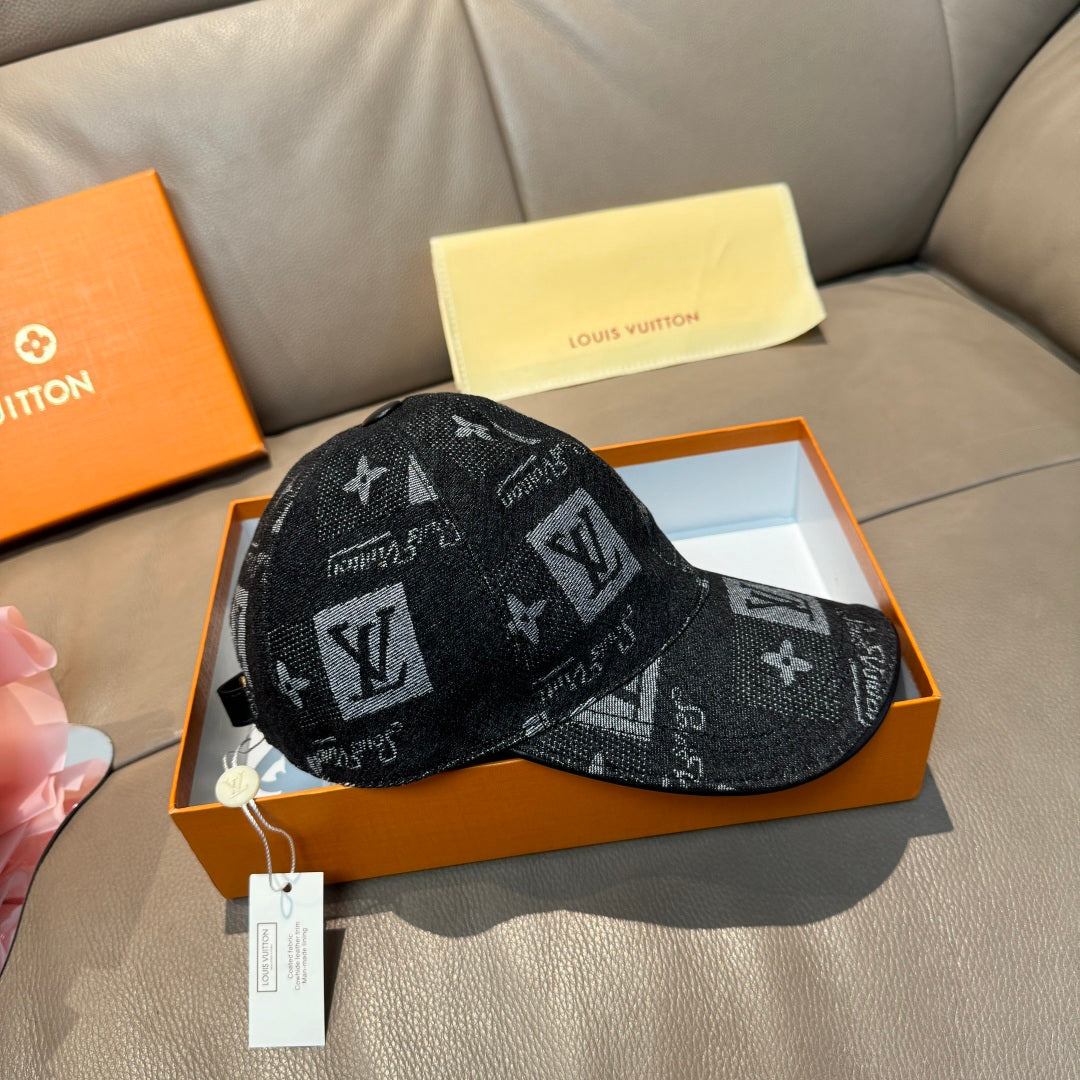 Black monogram baseball cap with curved brim, all-over LV-style pattern