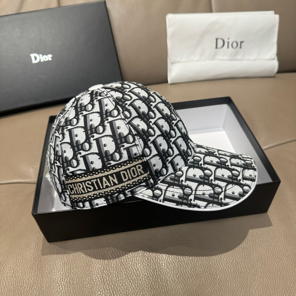Dior baseball cap with curved brim and black-and-white repeating logo print