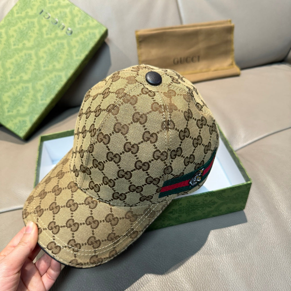Gucci baseball cap with beige GG canvas, multicolor web stripe, black button top