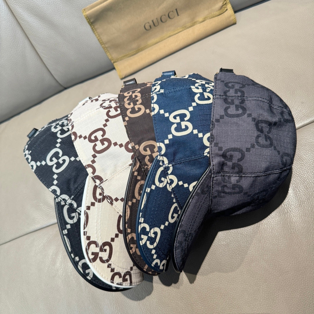 Gucci baseball cap with blue and white GG monogram panels and curved brim