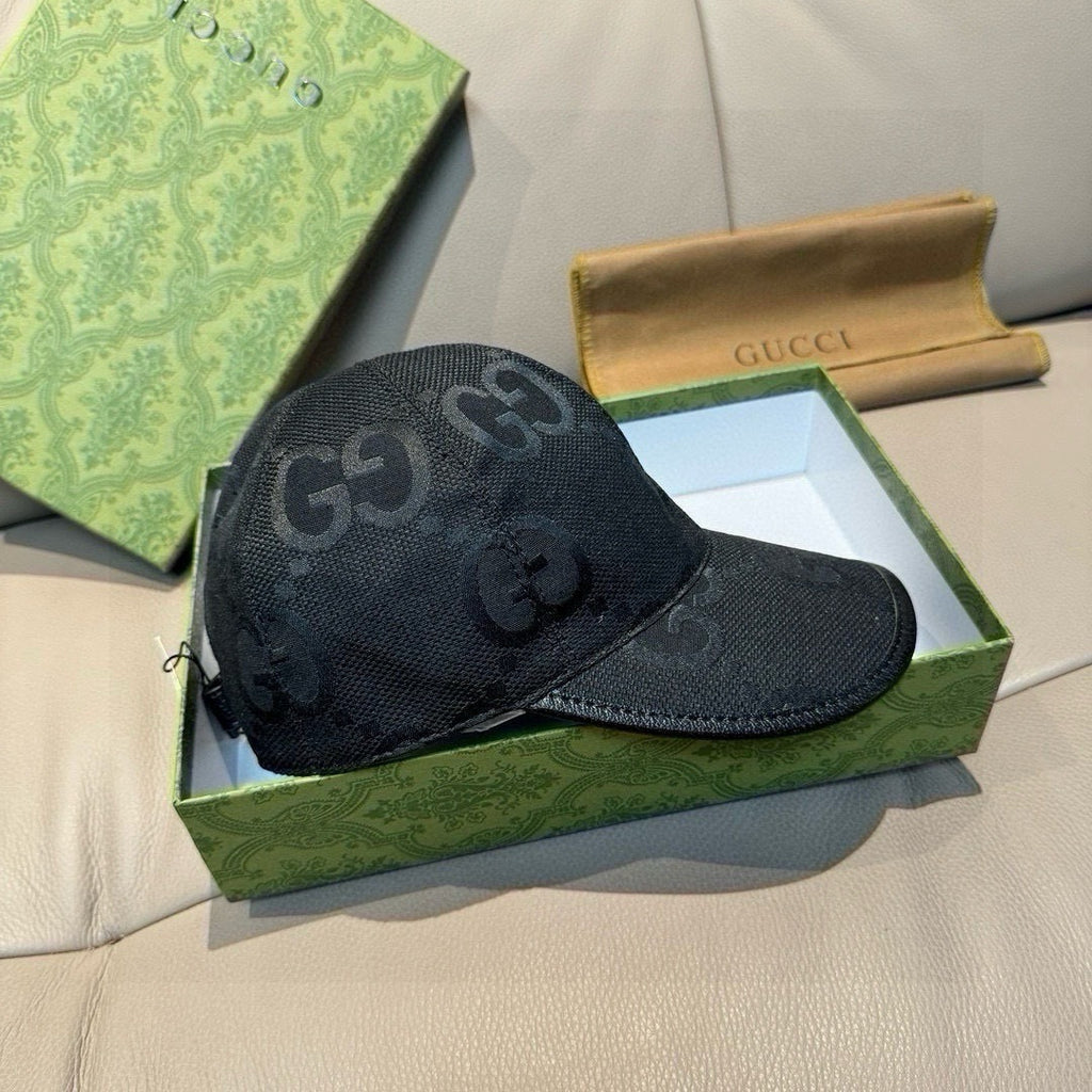Gucci black GG-pattern baseball cap, curved brim and low-profile crown