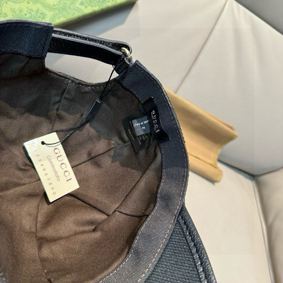 Gucci baseball cap interior with adjustable strap and hanging product tag
