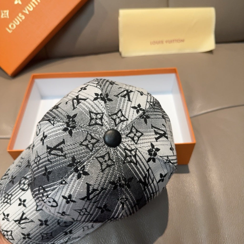 Louis Vuitton monogram-print baseball cap with button detail at crown