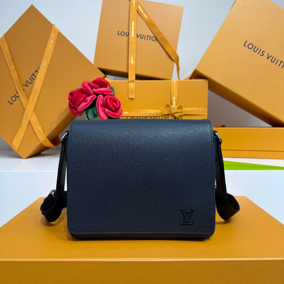 Bags Men Louis Vuitton
