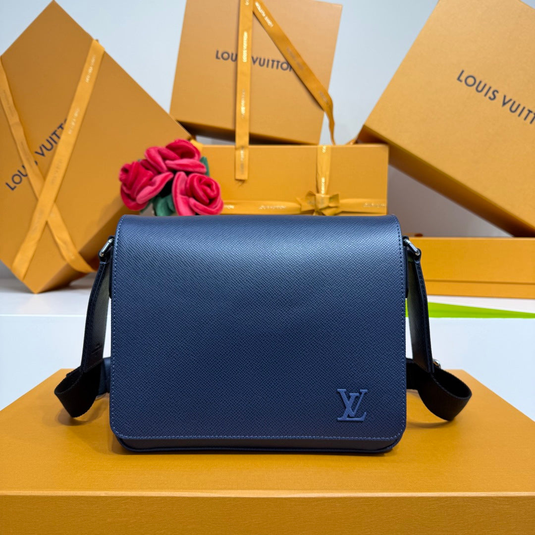 Bags Men Louis Vuitton
