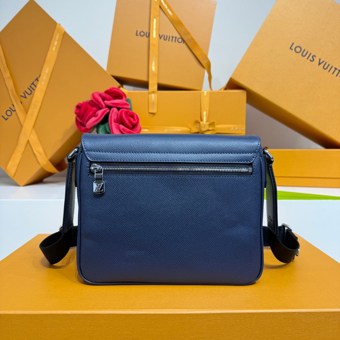 Bags Men Louis Vuitton