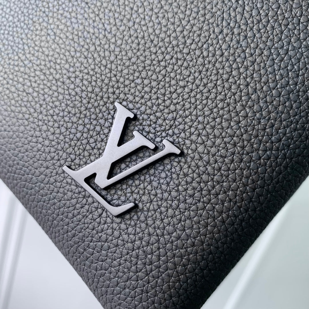 Bags Men Louis Vuitton