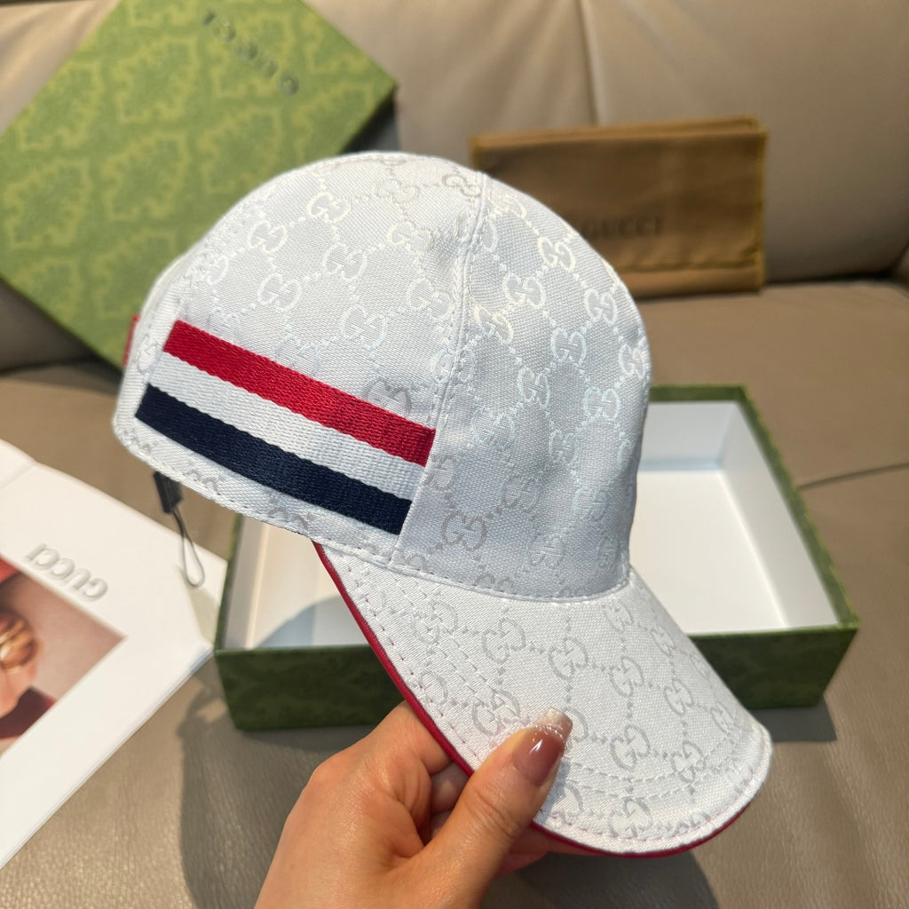 Gucci baseball cap, white jacquard with red and navy stripe, front view