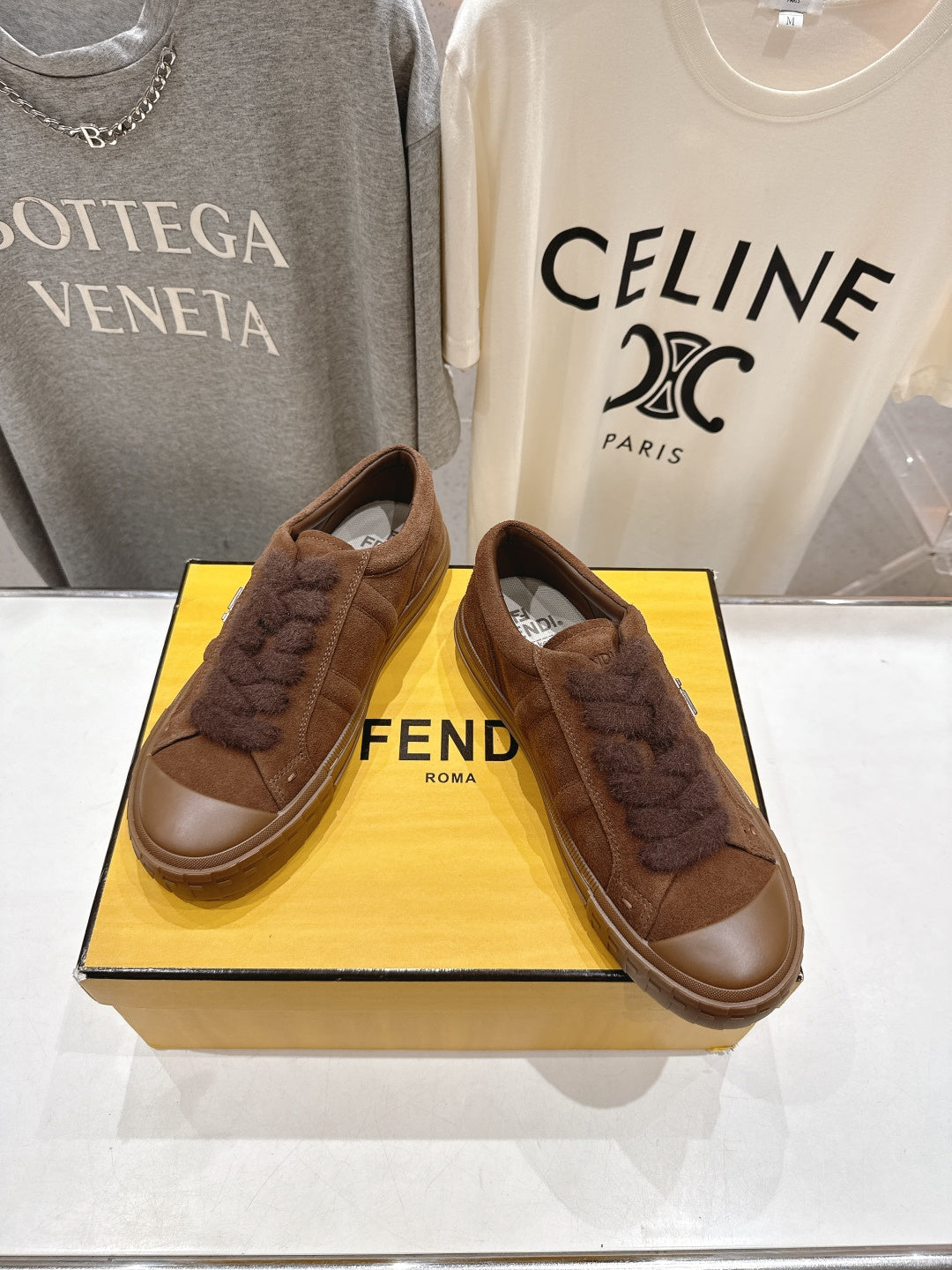 Luxury Shoes Fendi Unisex