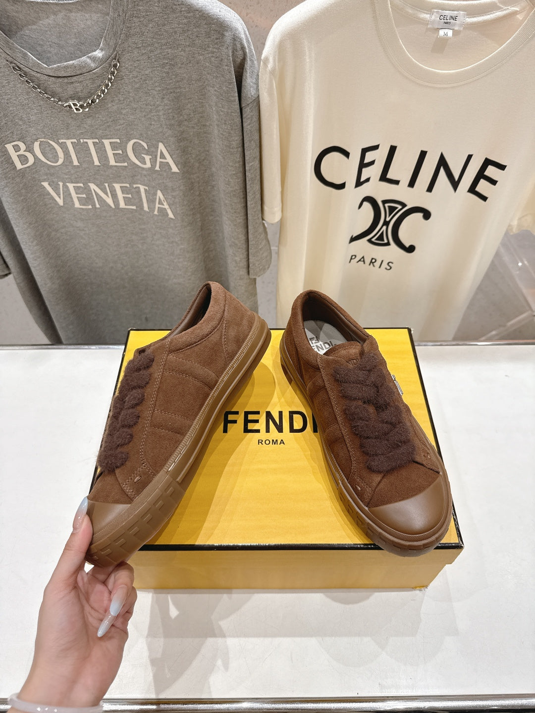 Luxury Shoes Fendi Unisex