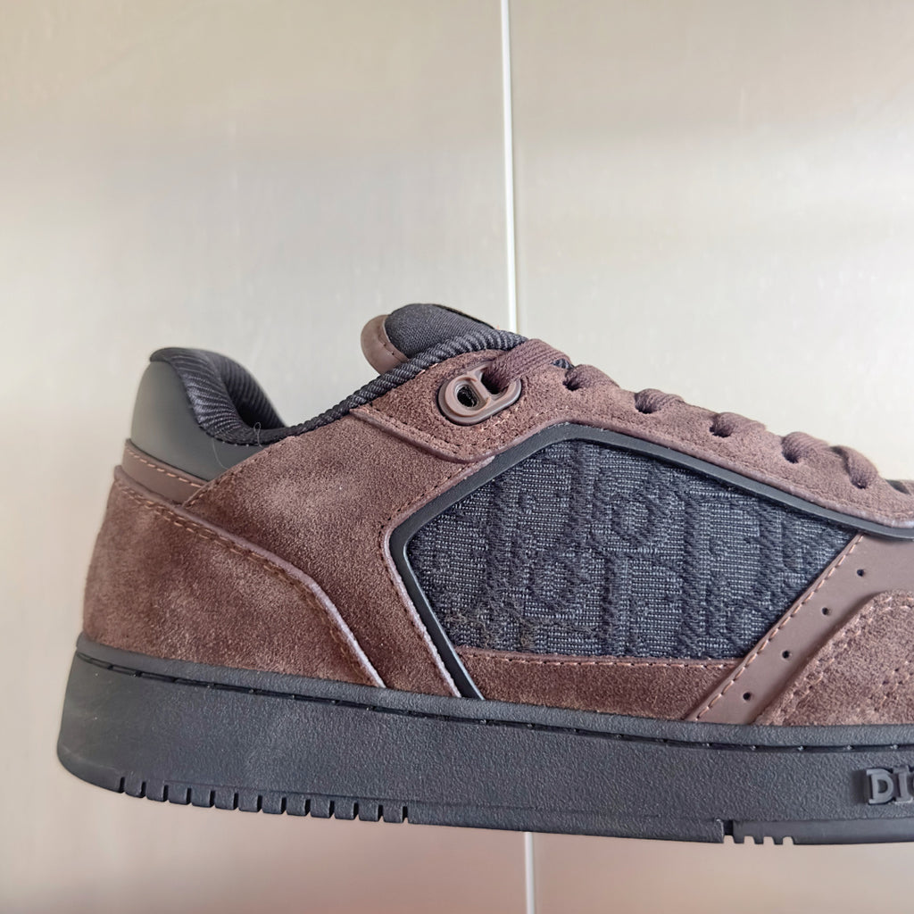 Dior unisex low-top sneaker, mauve suede with dark gray textured inset and lace-up
