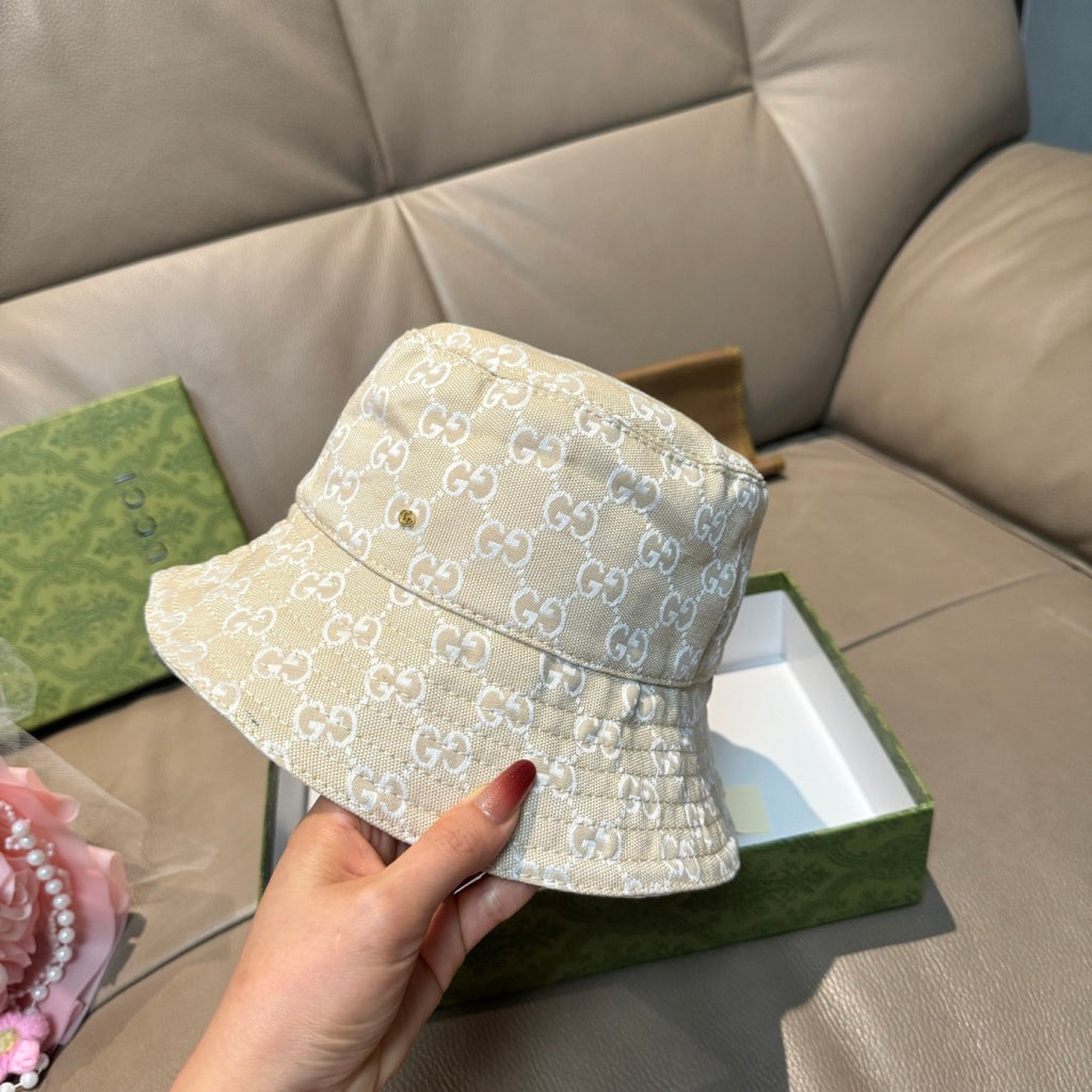 Gucci bucket hat beige/cream with GG monogram, wide brim and stitched crown