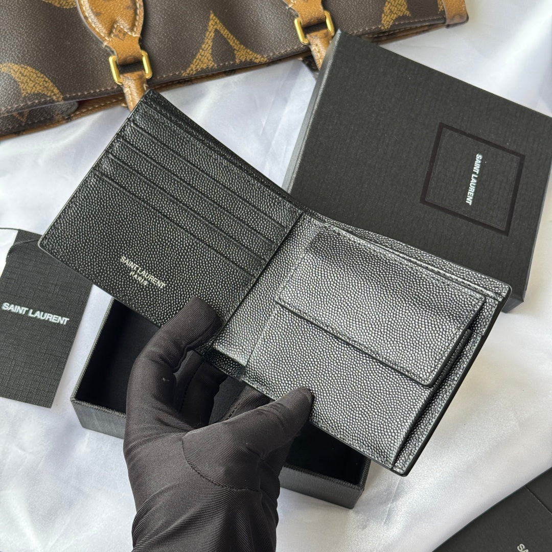 Small leather bag with card-slot interior fold and clasped front flap