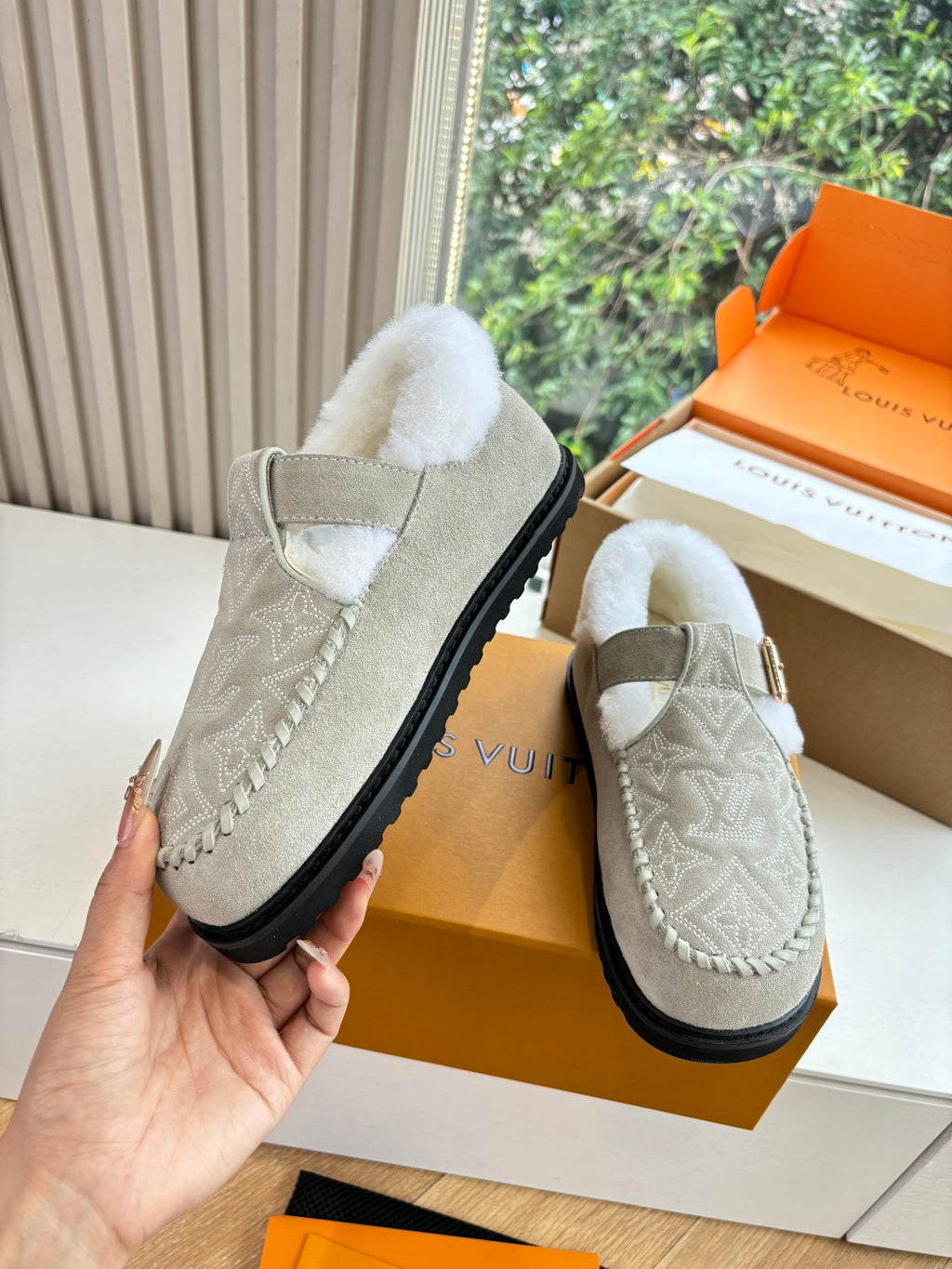 Louis Vuitton unisex light gray slip-on shoes with shearling lining and embossed pattern