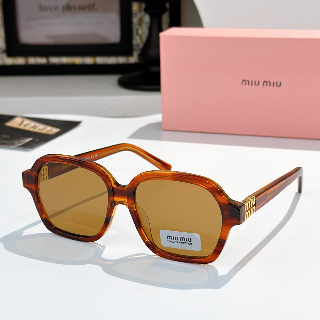 Square warm tortoiseshell acetate sunglasses with amber lenses