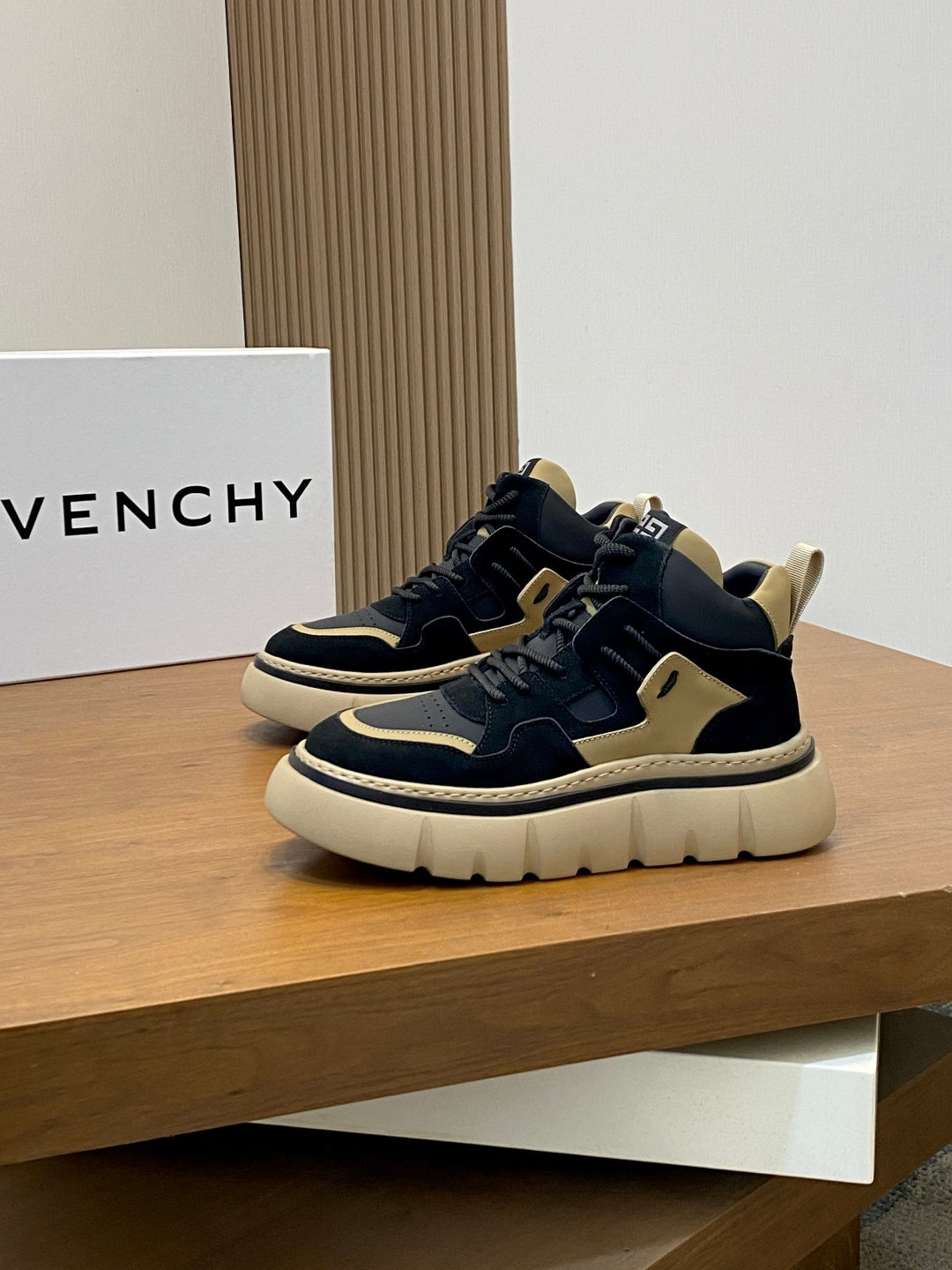 Luxury Shoes Givenchy