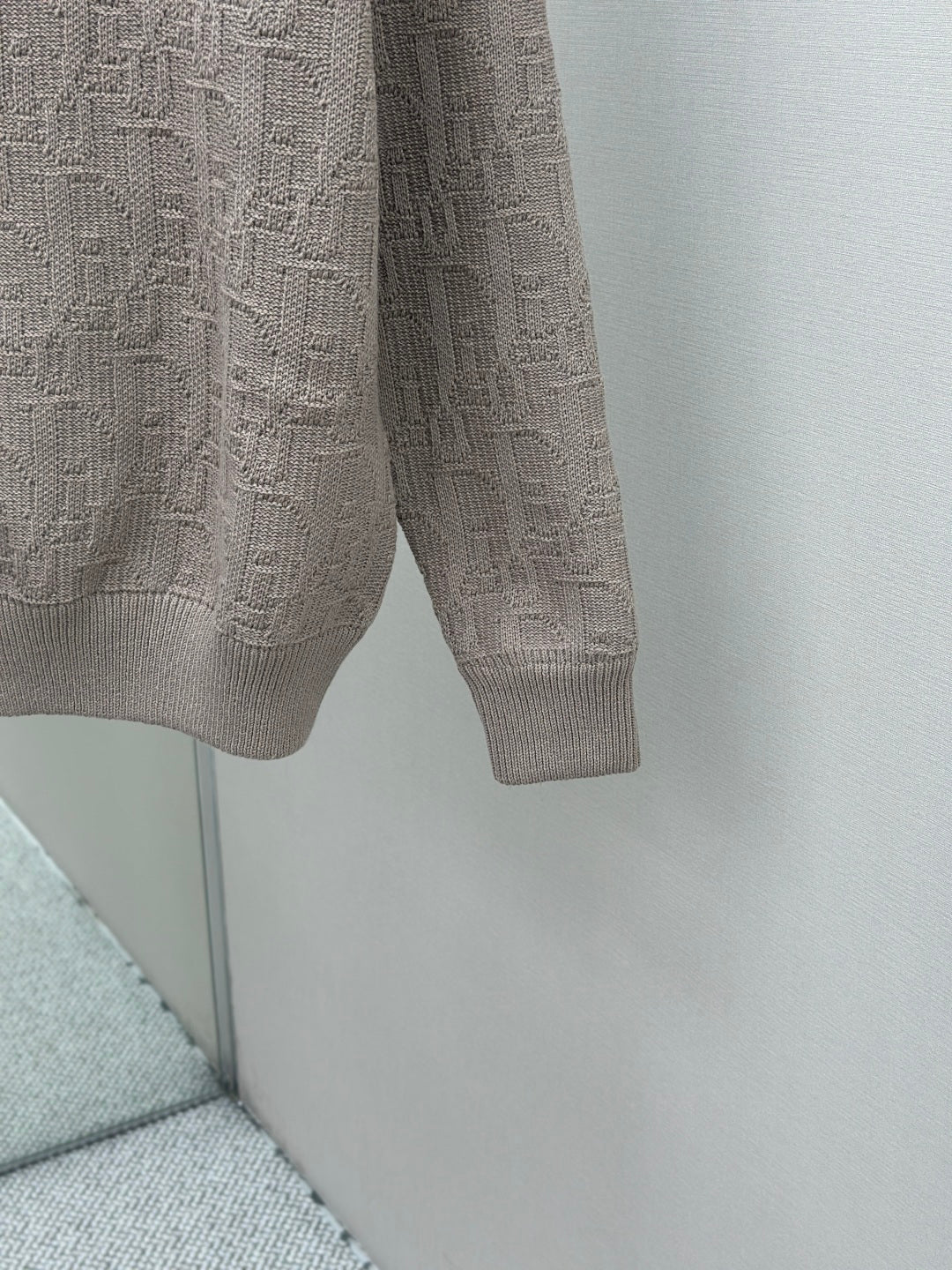 Dior mauve logo knit sweater, ribbed hem and sleeve cuffs
