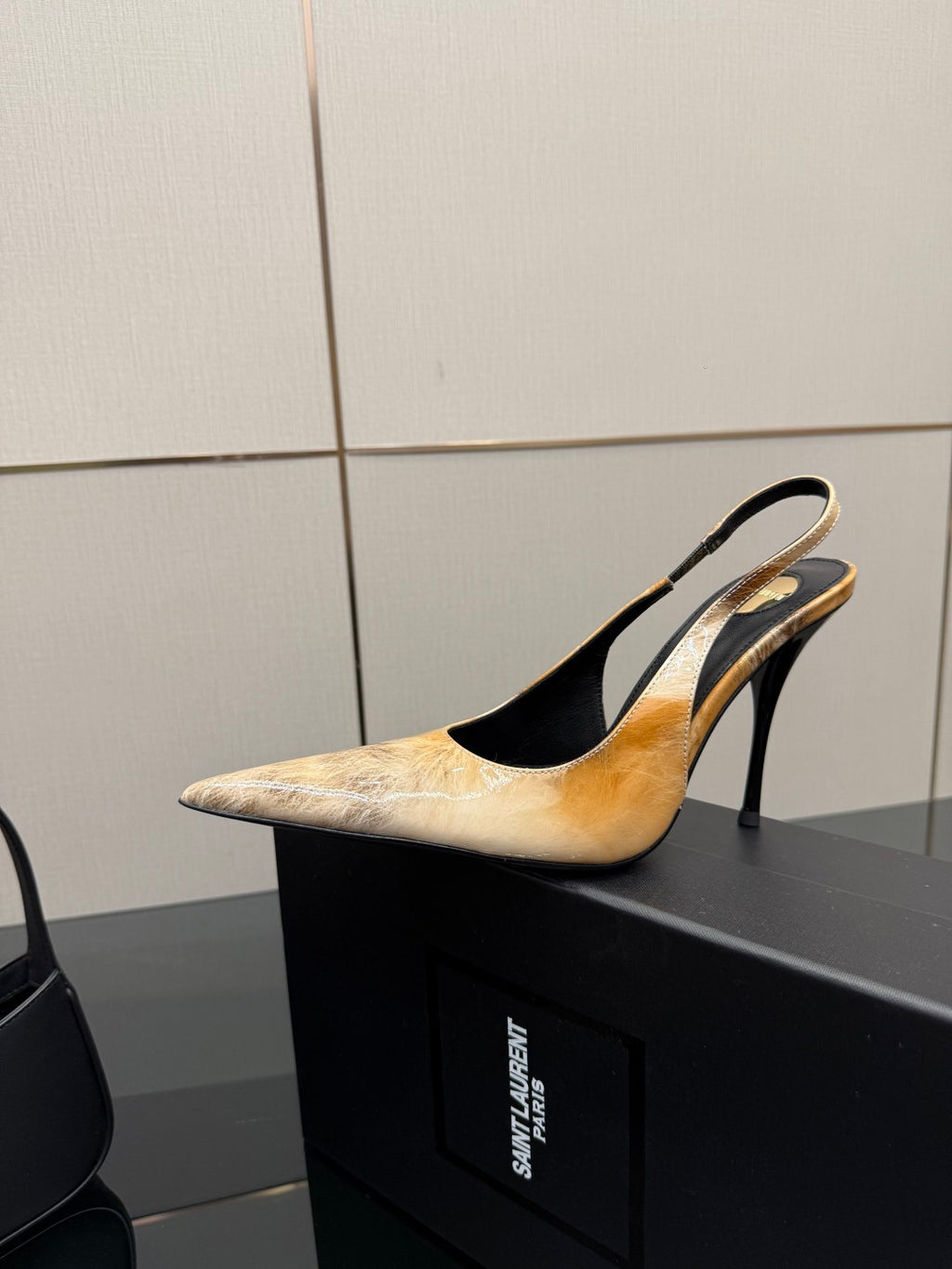 Women’s pointed-toe slingback pump heel, black and tan speckled upper