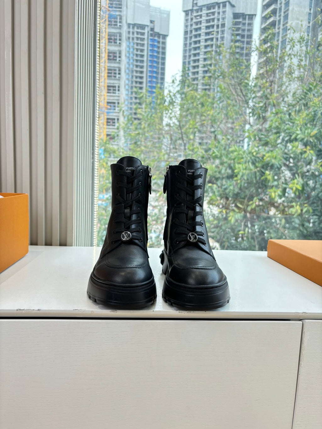 Louis Vuitton unisex lace-up boots, black leather, round toe and thick sole