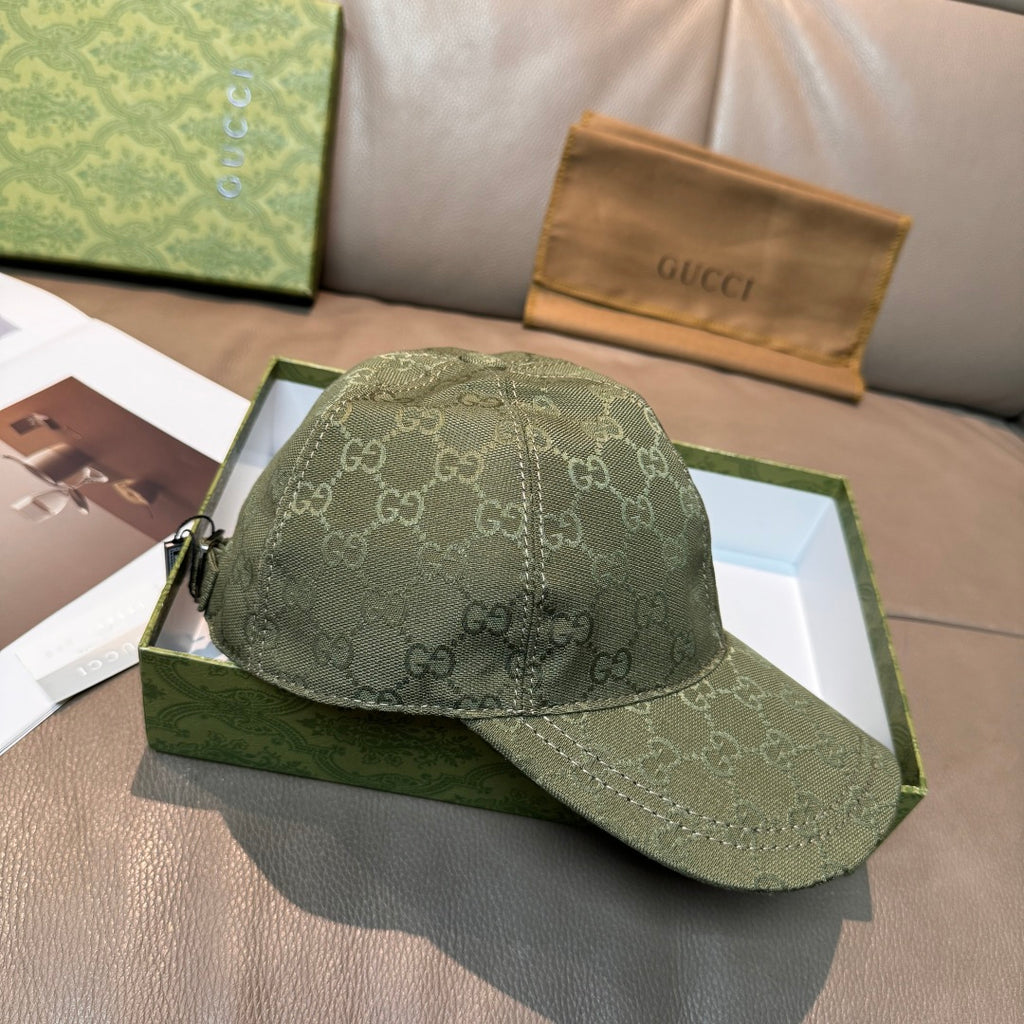 Gucci GG monogram baseball cap in dark green with curved brim and stitched seams