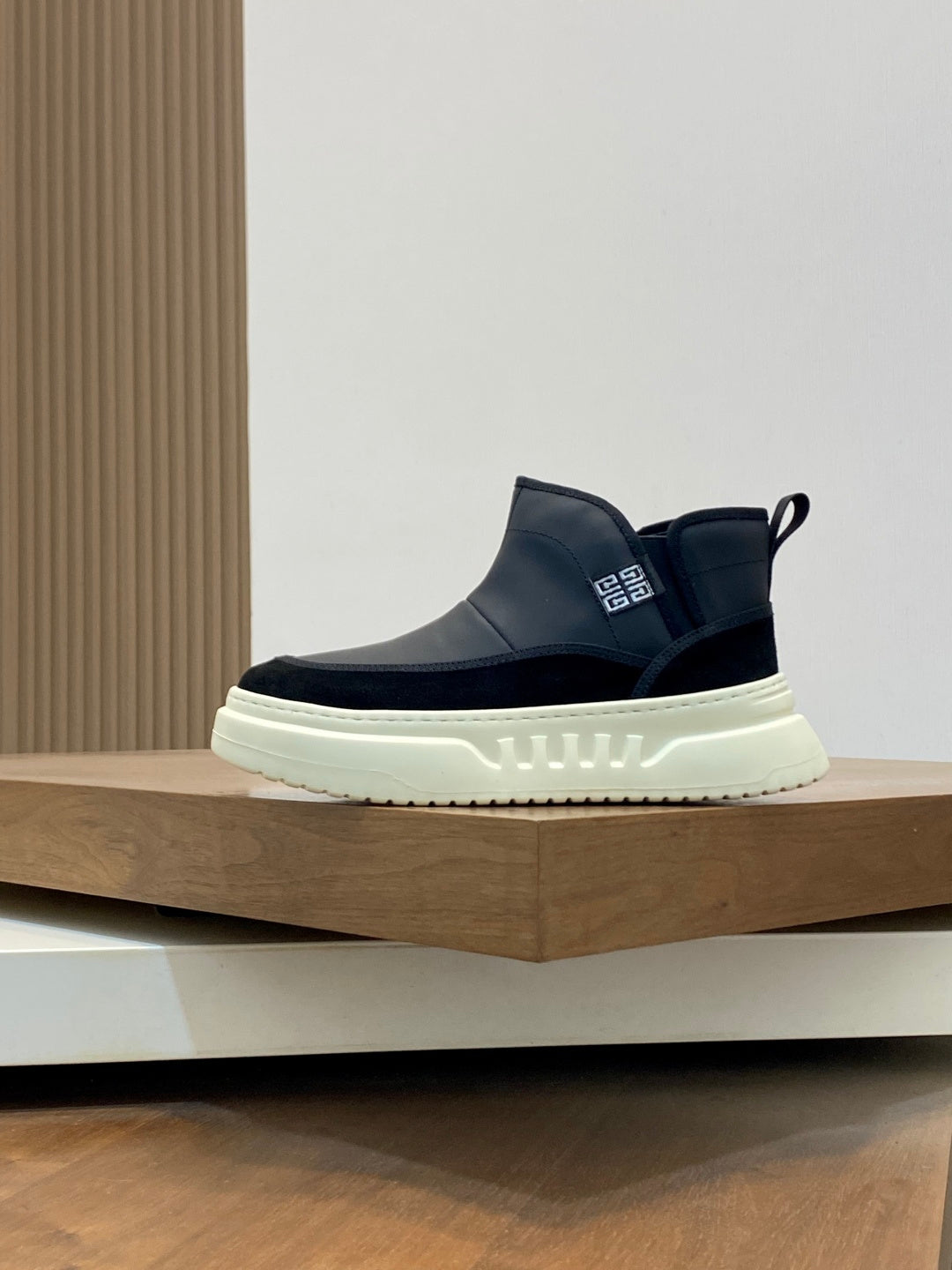 Luxury Shoes Givenchy