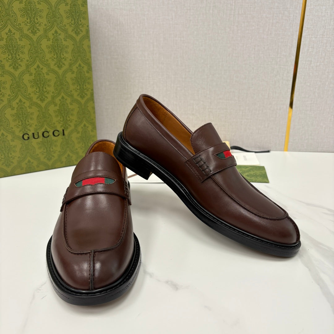 Gucci unisex leather loafers, dark brown with green-red stripe strap and black rubber sole