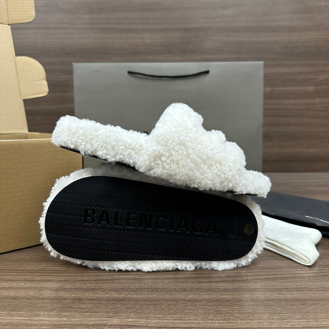 Balenciaga fuzzy white slide sandal sole with BALENCIAGA text