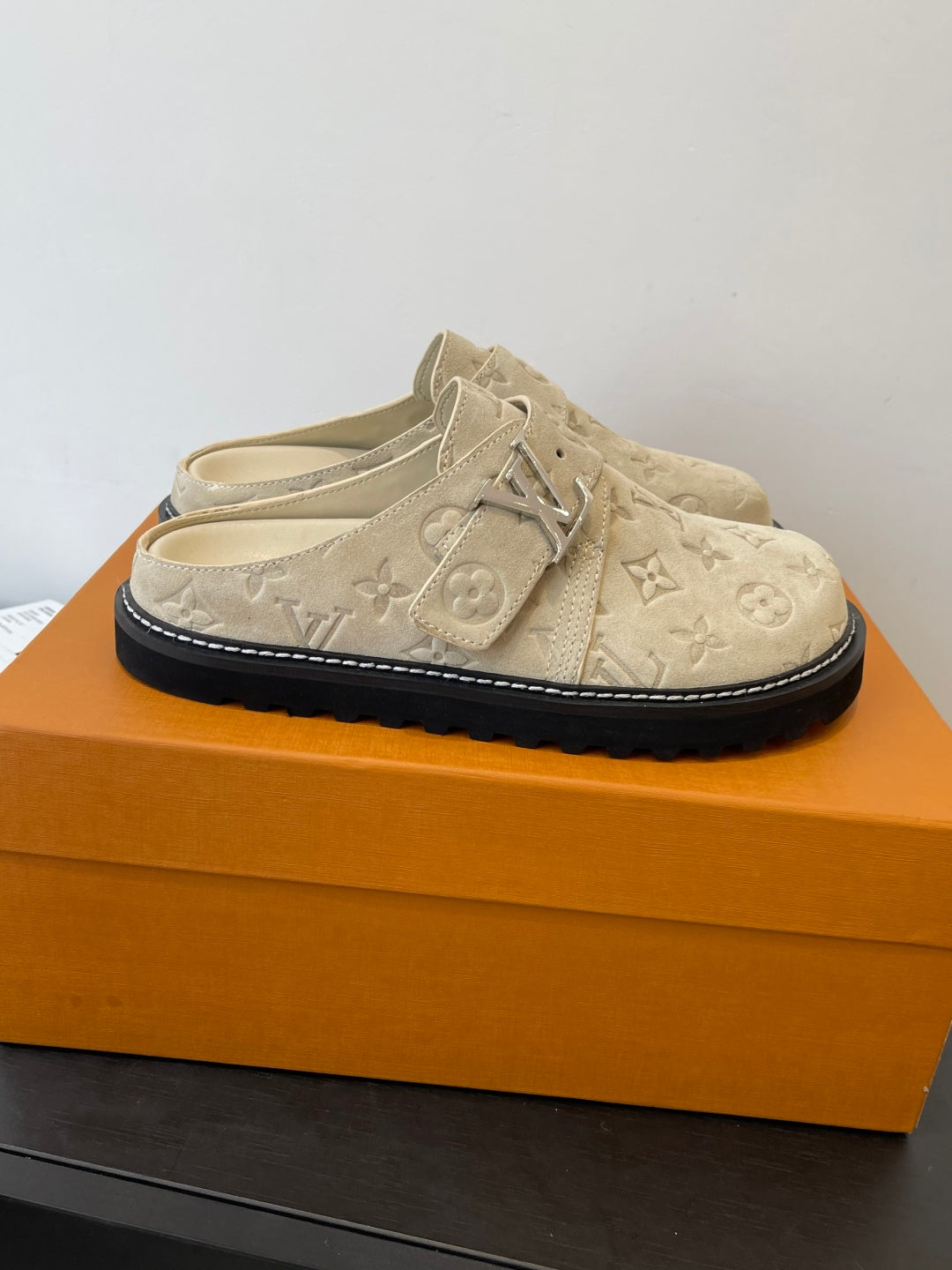 Luxury Shoes Louis Vuitton Sandals