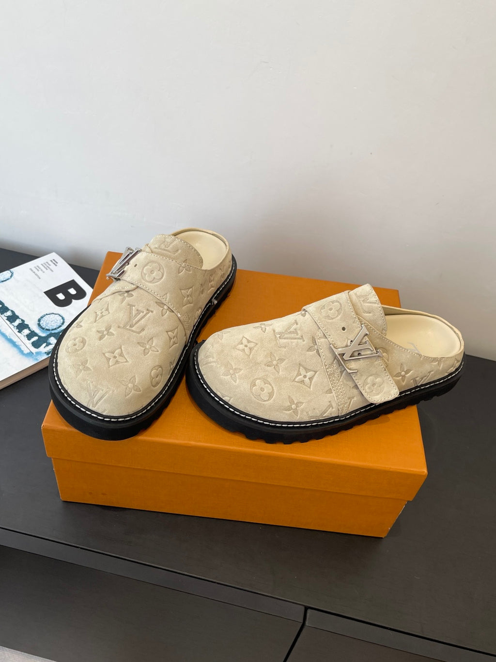 Louis Vuitton beige monogram sandals with front strap and black rubber sole