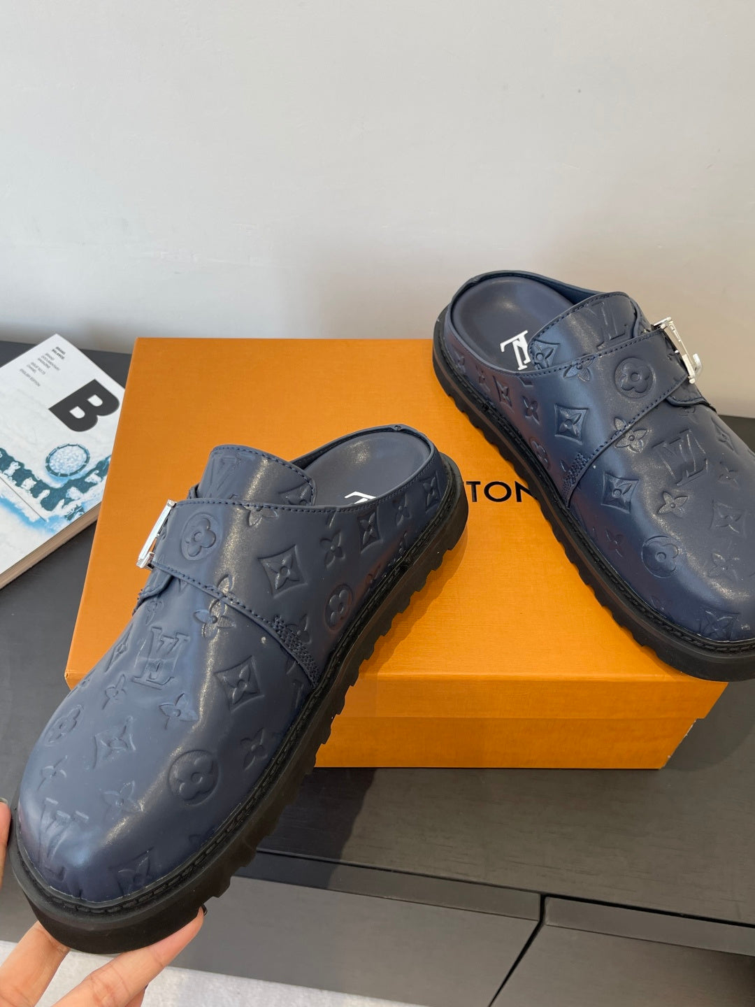 Luxury Shoes Louis Vuitton Sandals