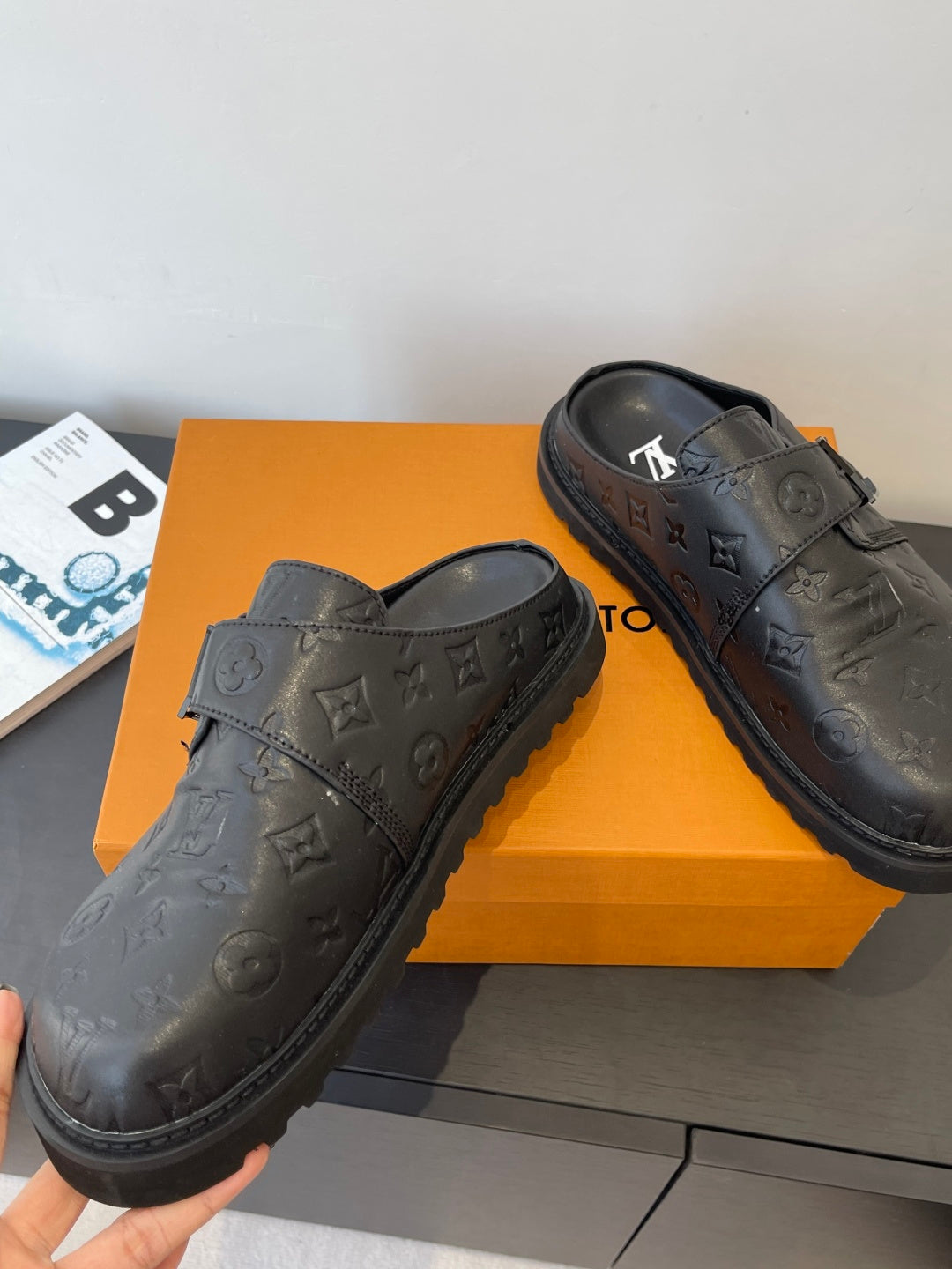Luxury Shoes Louis Vuitton Sandals