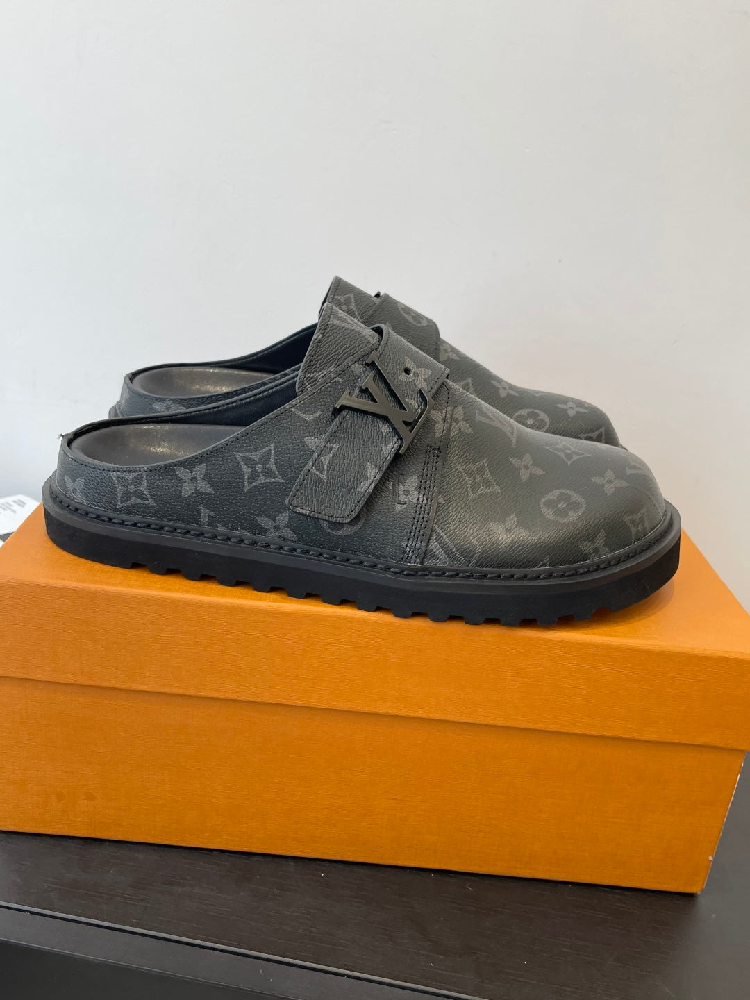 Luxury Shoes Louis Vuitton Sandals