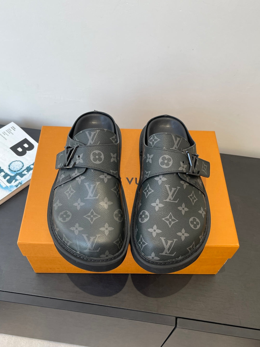Luxury Shoes Louis Vuitton Sandals