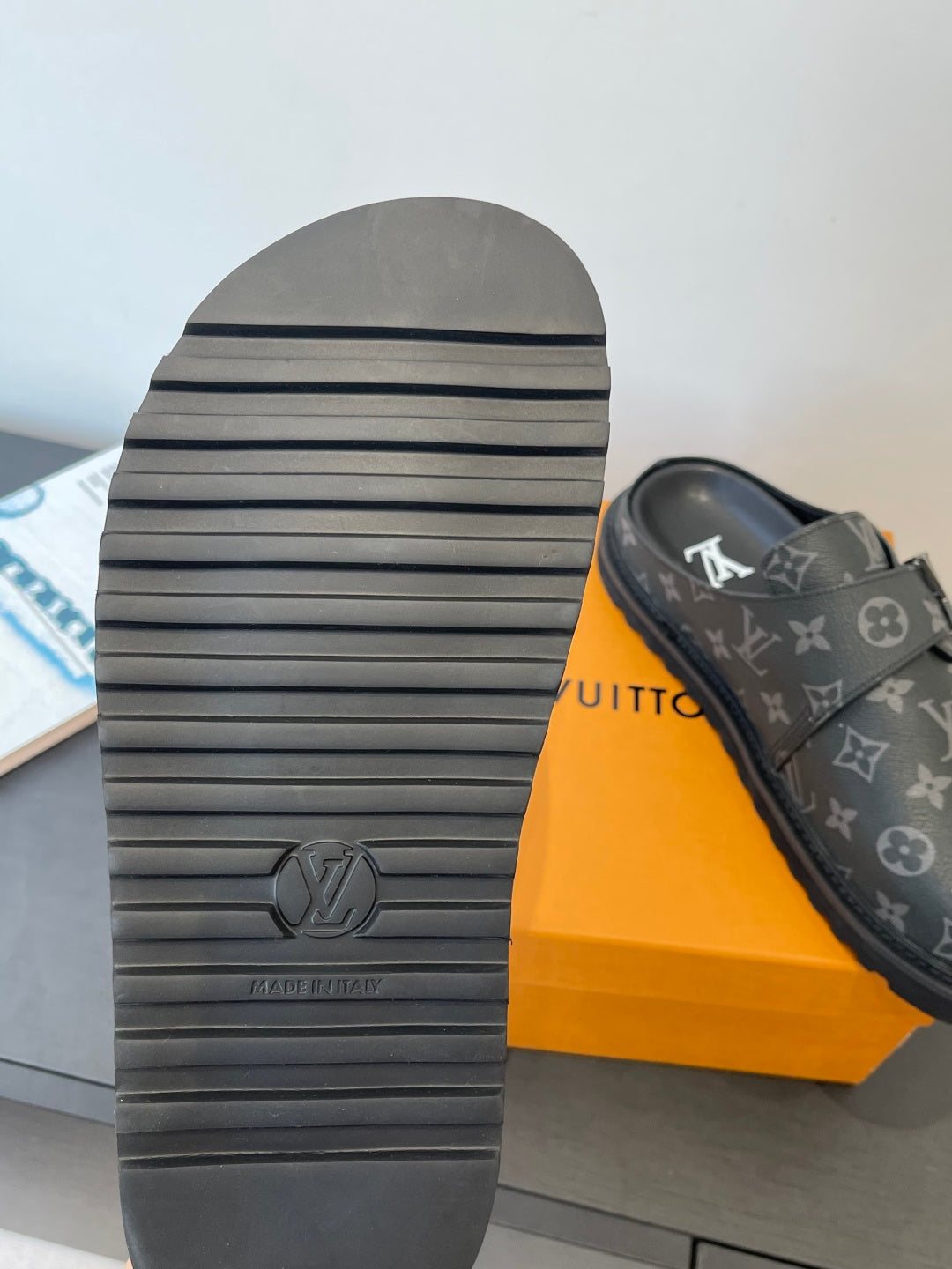 Luxury Shoes Louis Vuitton Sandals