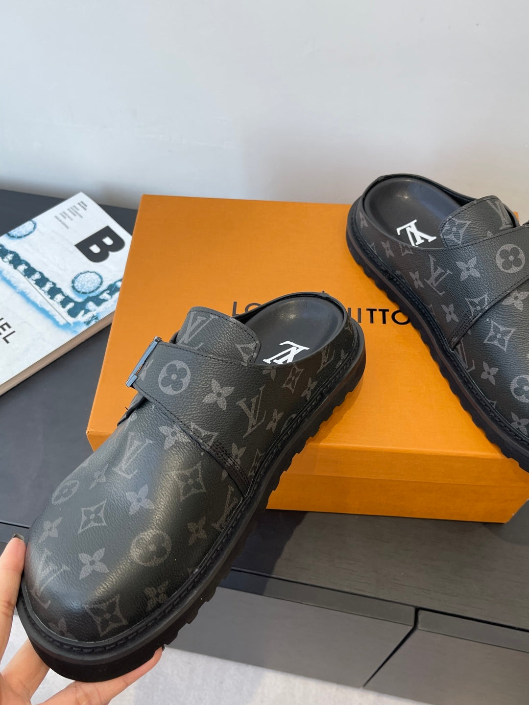 Luxury Shoes Louis Vuitton Sandals