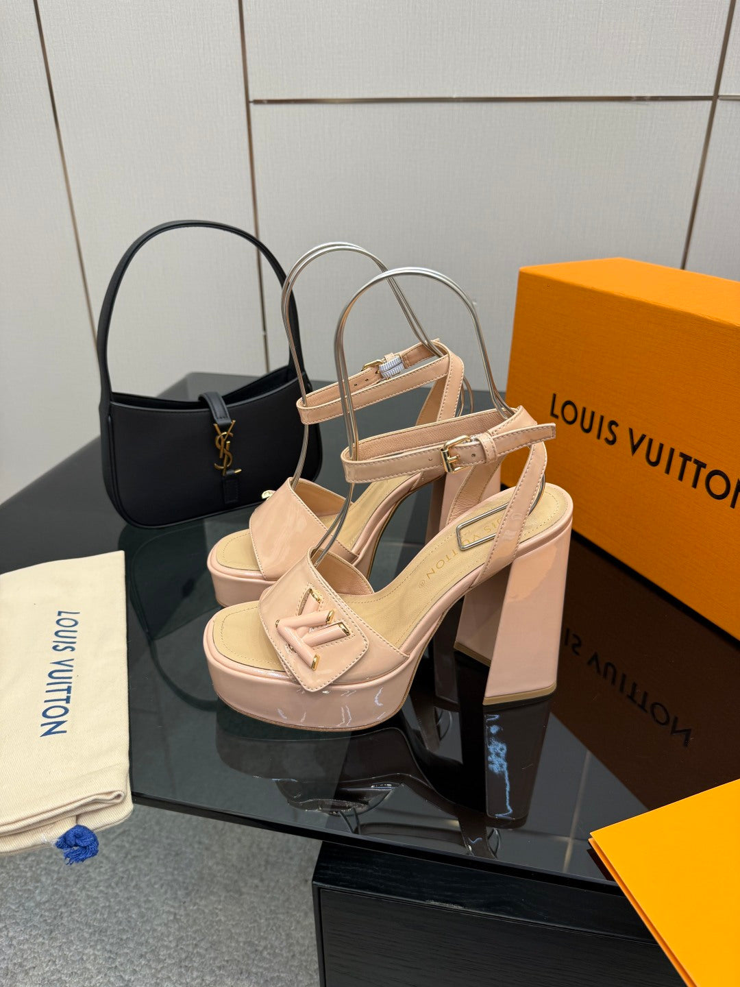 Beige Louis Vuitton heeled slingback sandals with square toe and ankle strap