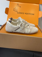 Louis Vuitton low-top sneakers, beige canvas, white laces and front stitching