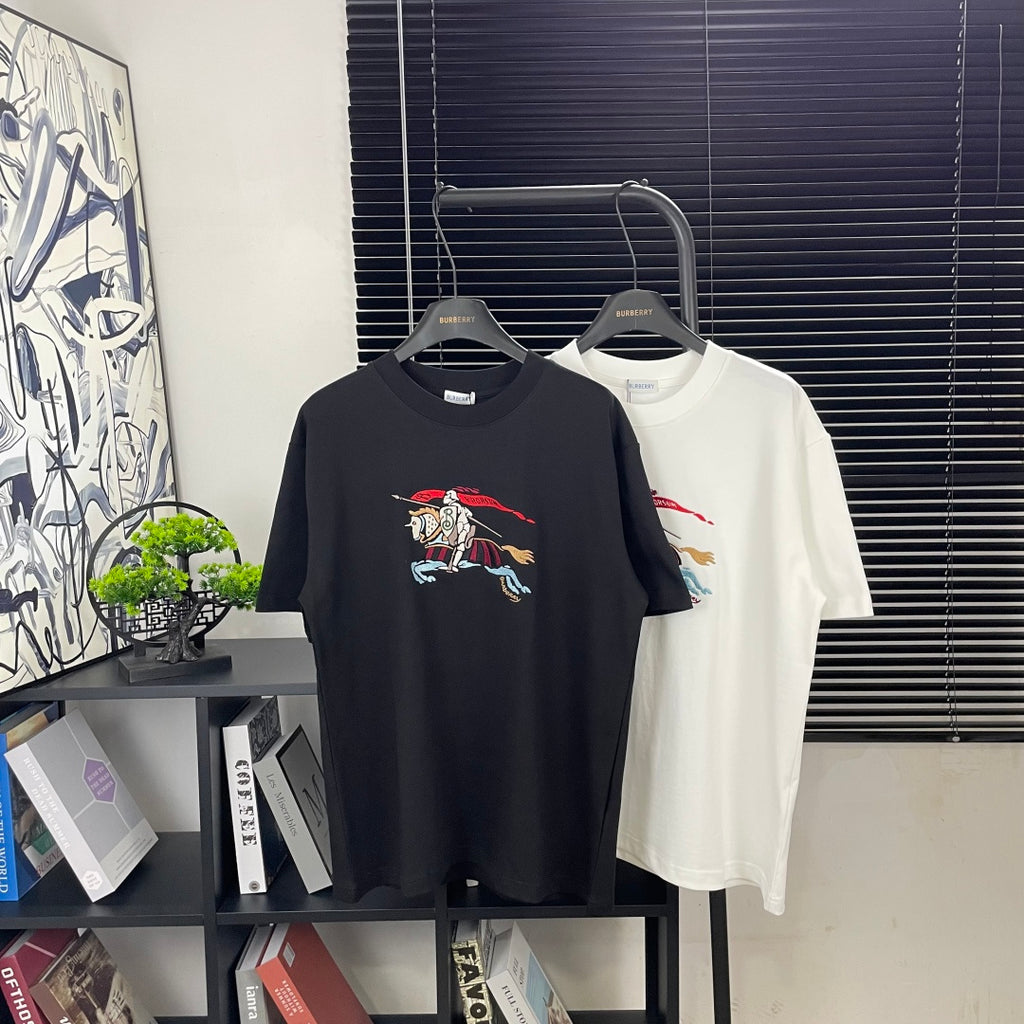 Black Burberry short-sleeve T-shirt on hangers, crew neck, colorful horse print