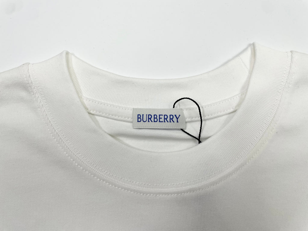 White Burberry T-shirt crew neck with BURBERRY tag at collar