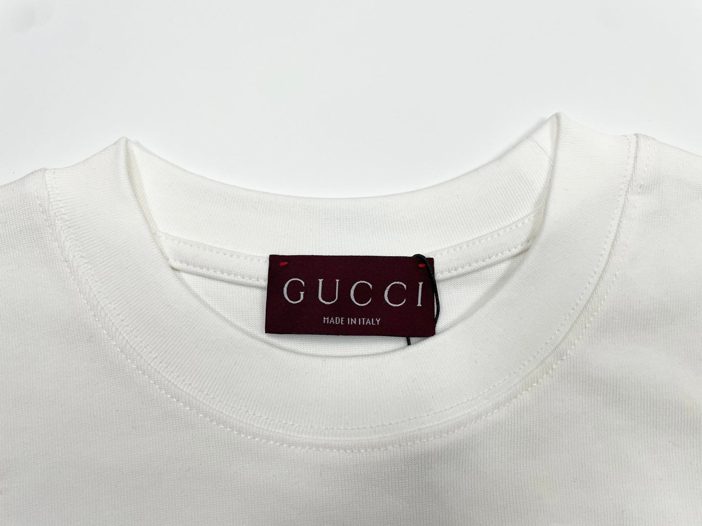 White crewneck T-shirt with Gucci neck label