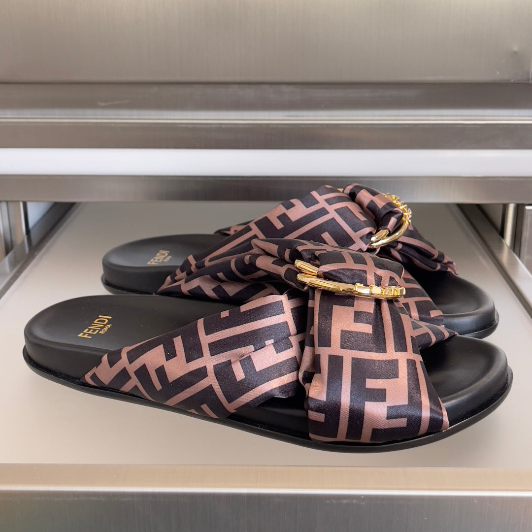 Luxury Shoes Fendi Sandals