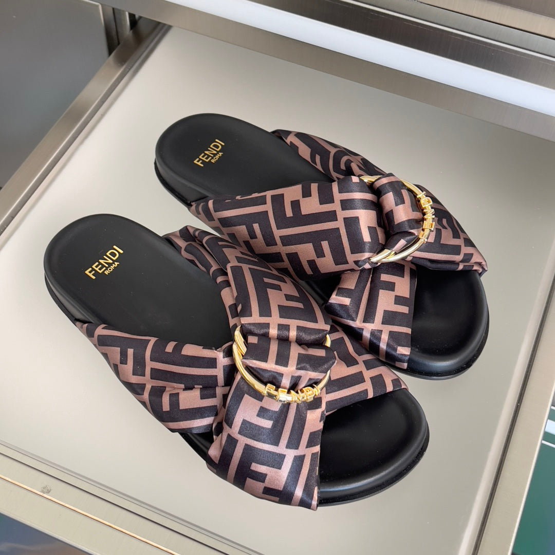 Luxury Shoes Fendi Sandals