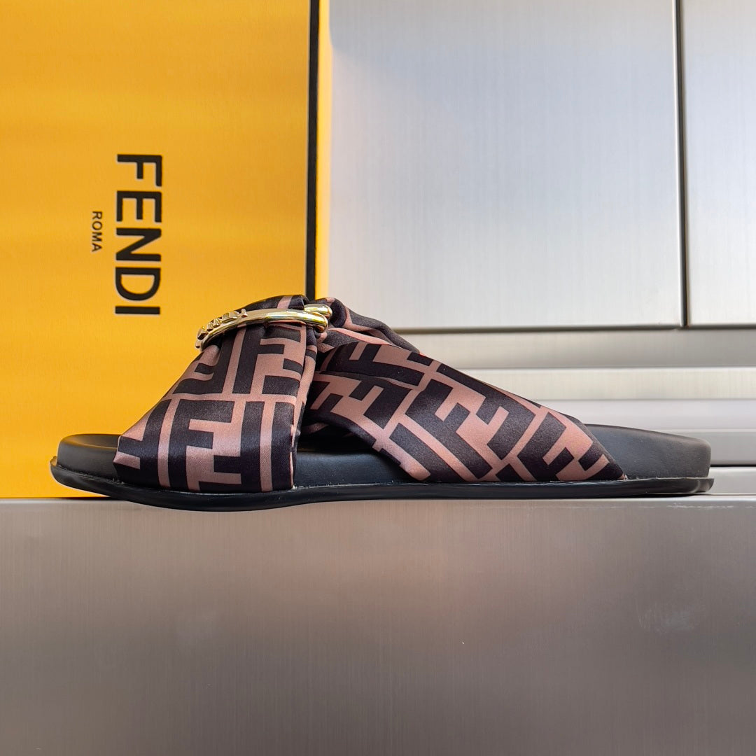 Luxury Shoes Fendi Sandals