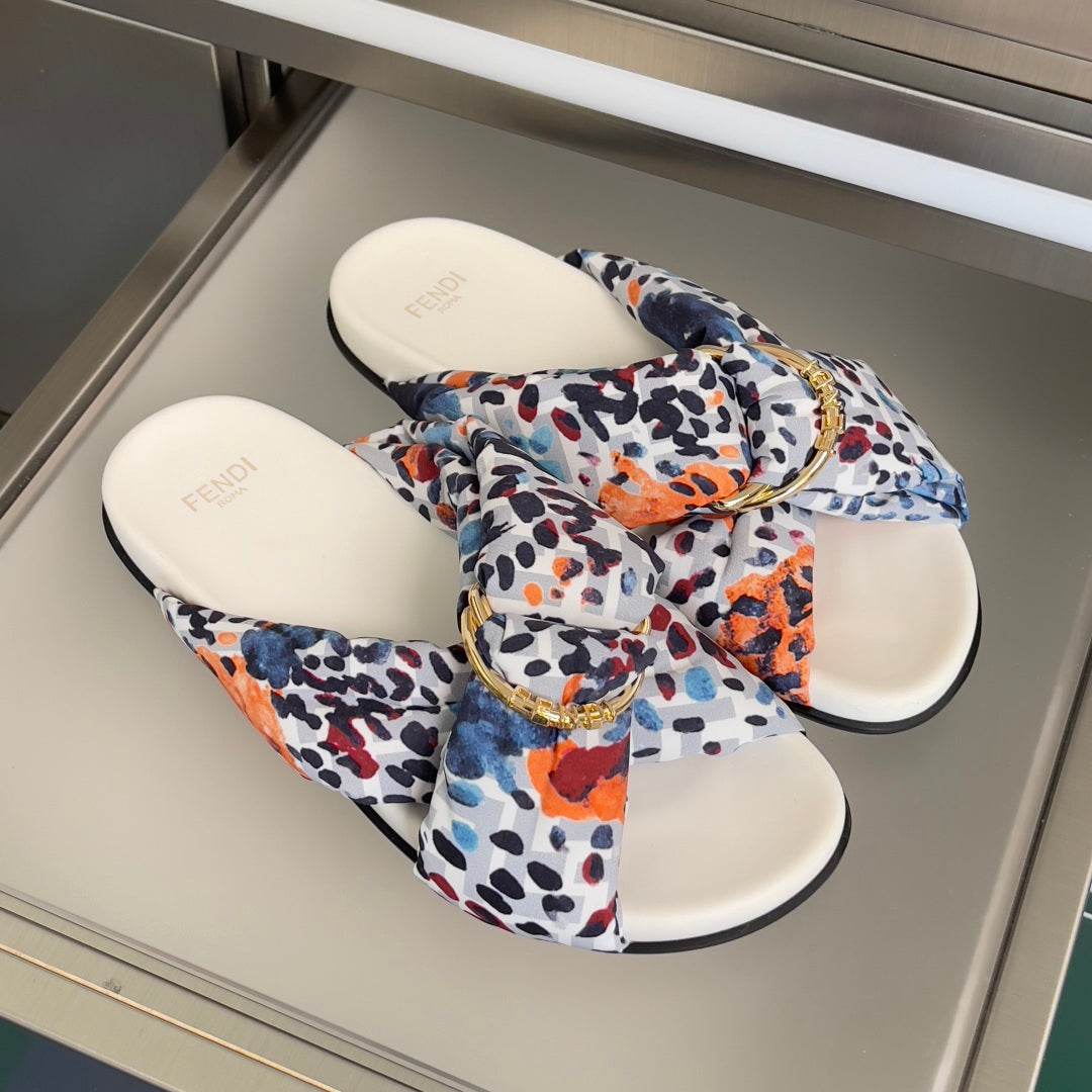 Luxury Shoes Fendi Sandals