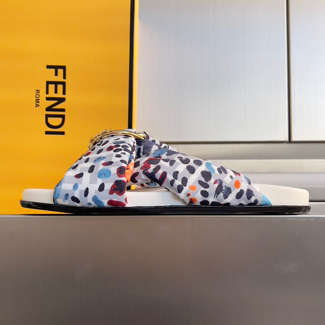 Luxury Shoes Fendi Sandals