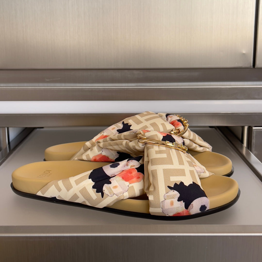 Luxury Shoes Fendi Sandals