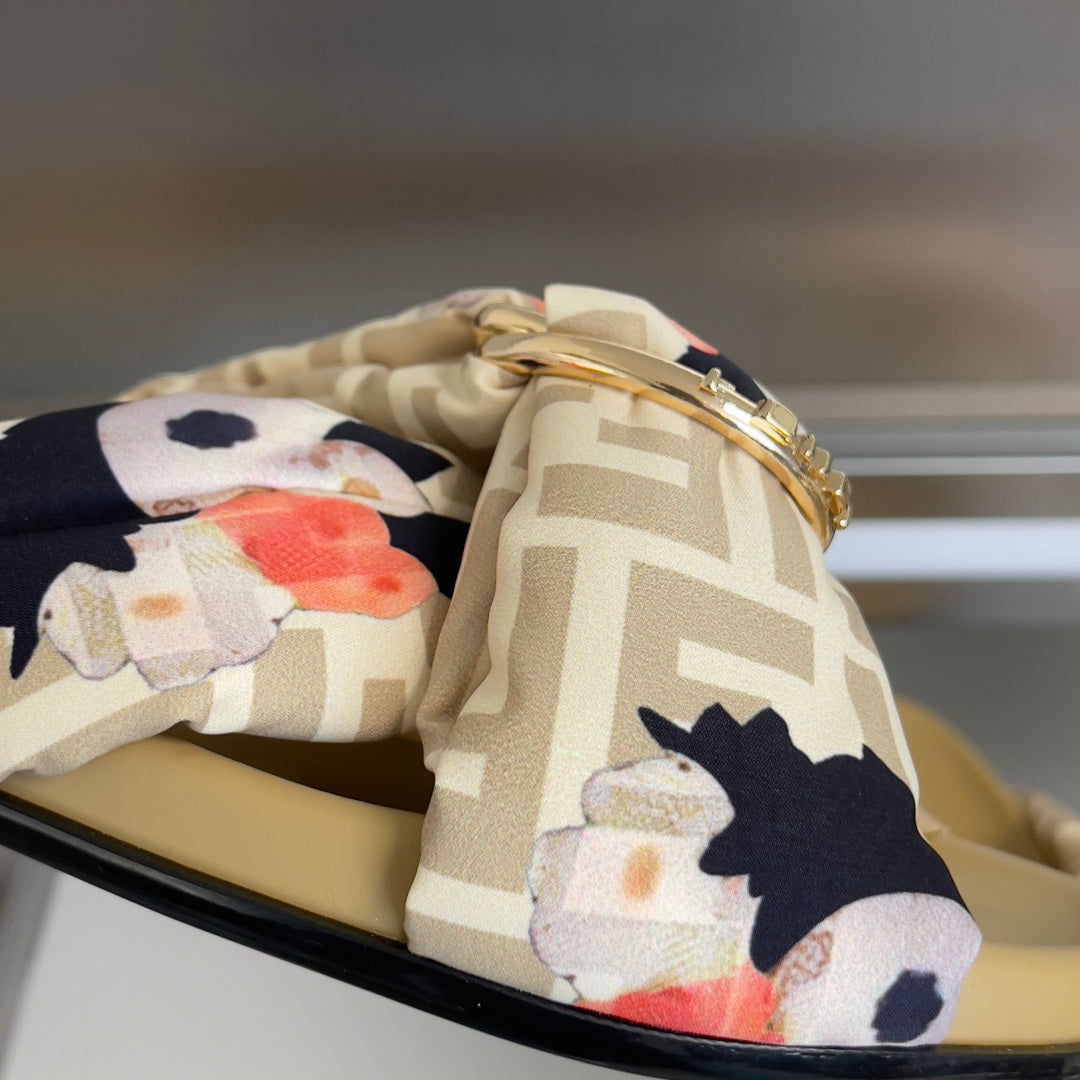 Luxury Shoes Fendi Sandals