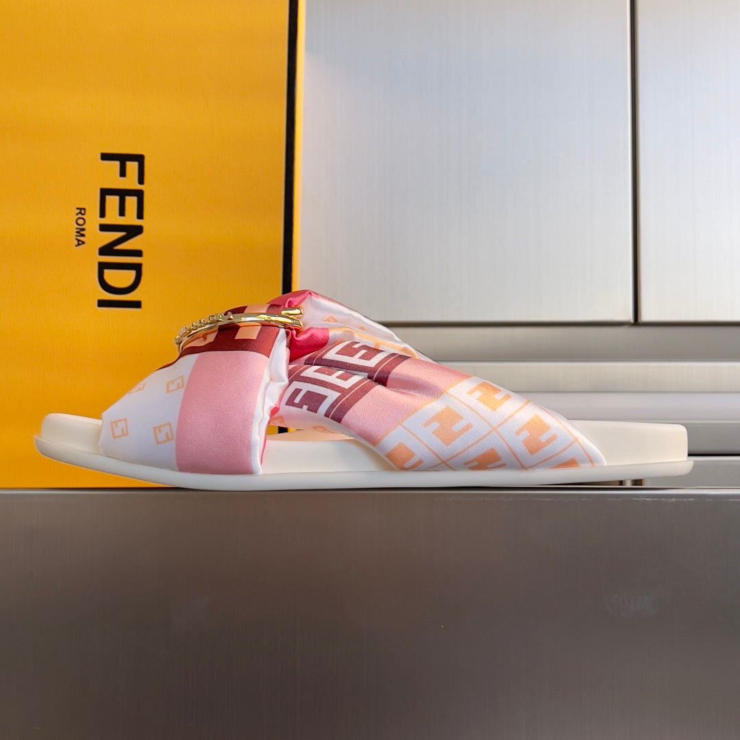 Luxury Shoes Fendi Sandals
